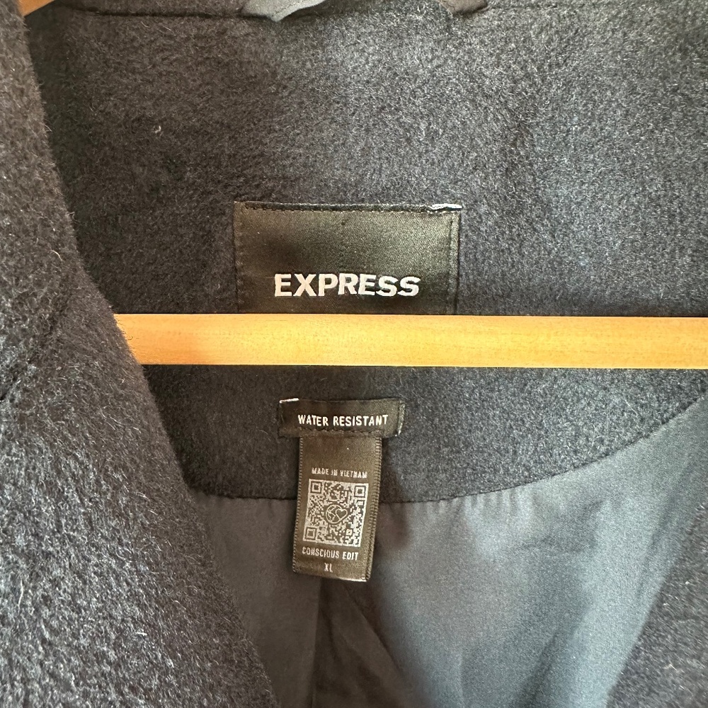 Men’s Express Double Breasted Navy Peacoat - Picture 2 of 5